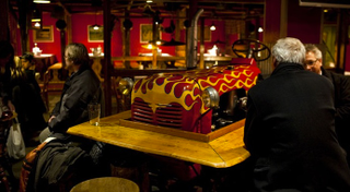 Illustration for article titled 10 Of The Strangest Theme Bars And Restaurants On Earth
